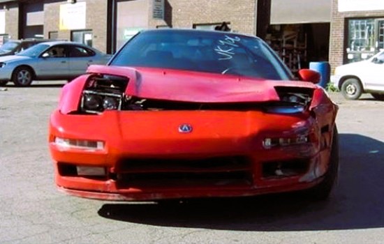 Acura rouge Avant